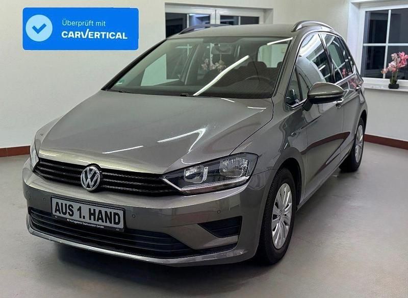 Grau Gebraucht 2016 VW Golf Sportsvan Trendline Van / Kleinbus | 9.399 € (Fairer Preis) - Bild 1/4