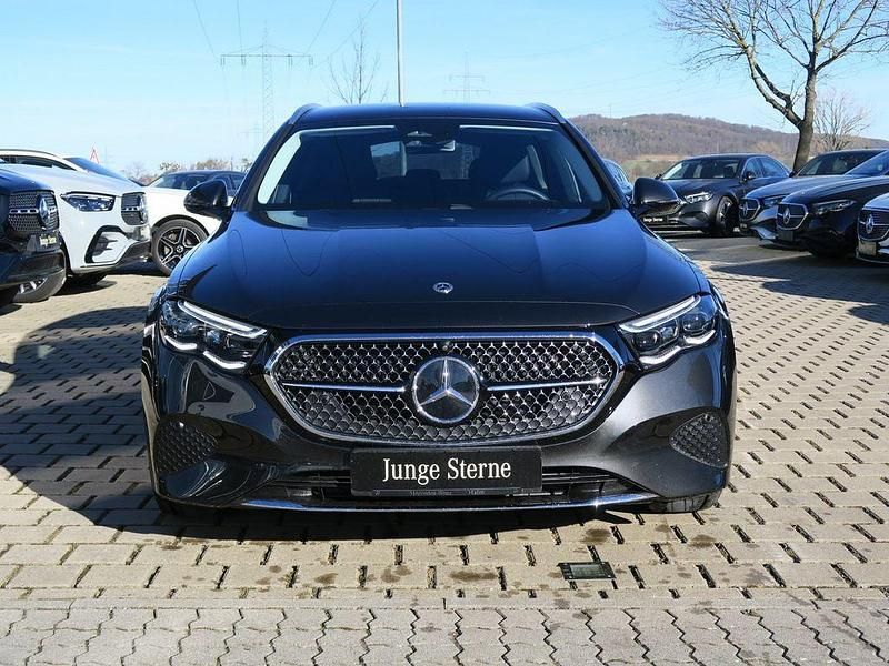 Gebraucht Mercedes E300 Advanced Plus 313 PS (230 kW) 2025 Grau Limousine