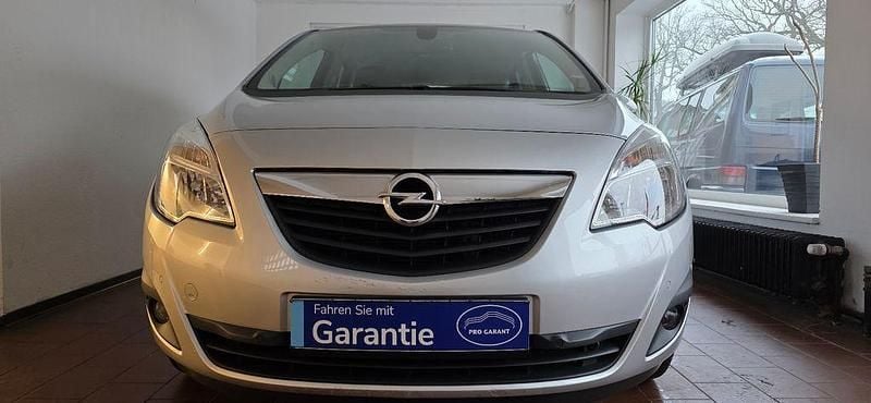 Gebraucht Opel Meriva 120 PS (88 kW) 2012 Silber Van / Kleinbus