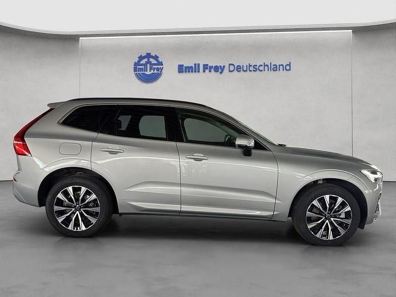 Gebraucht Volvo XC60 Core 197 PS (144 kW) 2023 Silber SUV