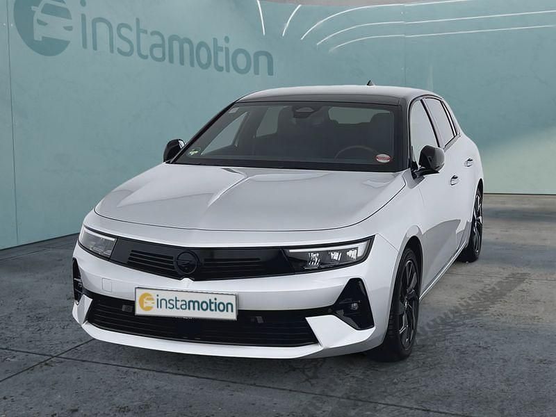 Silber Gebraucht 2023 Opel Astra GS Line Limousine | 23.199 € (Fairer Preis) - Bild 1/4