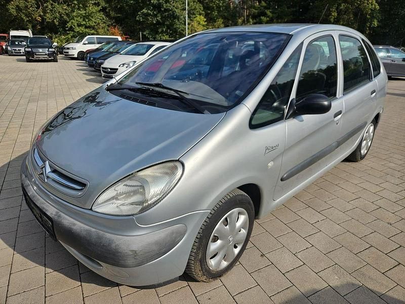 Grau Gebraucht 2002 Citroën Xsara Picasso Van / Kleinbus | 1.950 € (Etwas zu teuer) - Bild 1/4