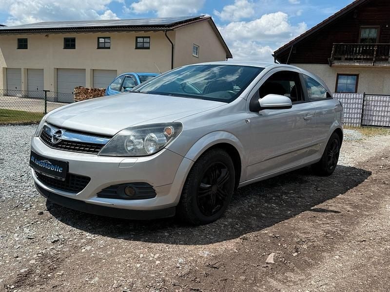 Silber Gebraucht 2008 Opel Astra GTC Kleinwagen | 2.000 € (Guter Preis) - Bild 1/4