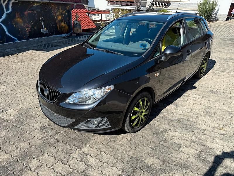 Schwarz Gebraucht 2010 Seat Ibiza ST Kombi | 5.300 € (Teuer) - Bild 1/4