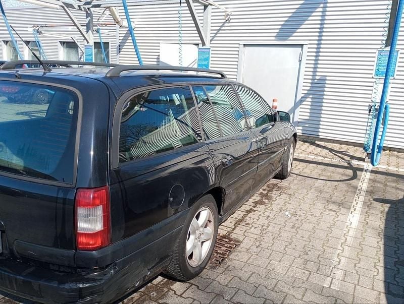 Second-hand Opel Omega 144 CP (105 kW) 2002 Negru Break