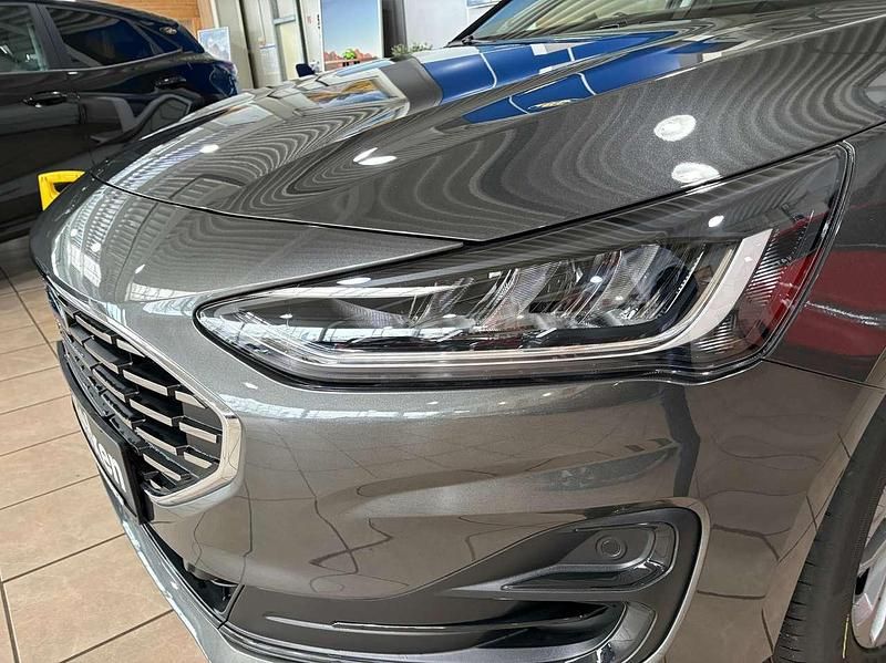 Neu Ford Focus Titanium 125 PS (91 kW) 2026 Magneticgrau (metallic) Kombi
