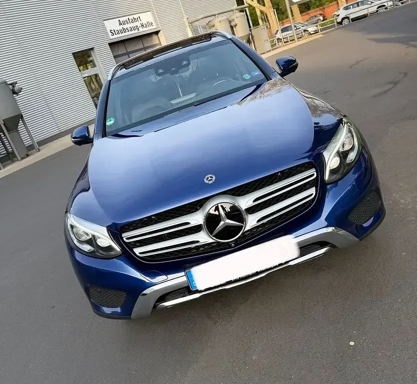 Gebraucht Mercedes GLC350 320 PS (235 kW) 2018 Blau SUV