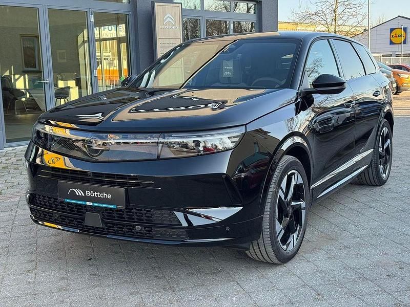 Lackierung schwarz perla nera/typ aussenverkleidung metalliclackierung Neu 2026 Opel Grandland X Ultimate SUV | 36.990 € (Superpreis) - Bild 1/4