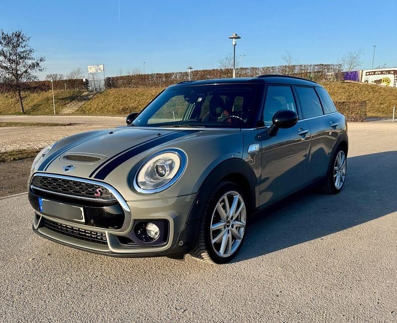 Grau Gebraucht 2016 Mini Cooper S Clubman Kombi | 16.500 € (Fairer Preis) - Bild 1/4
