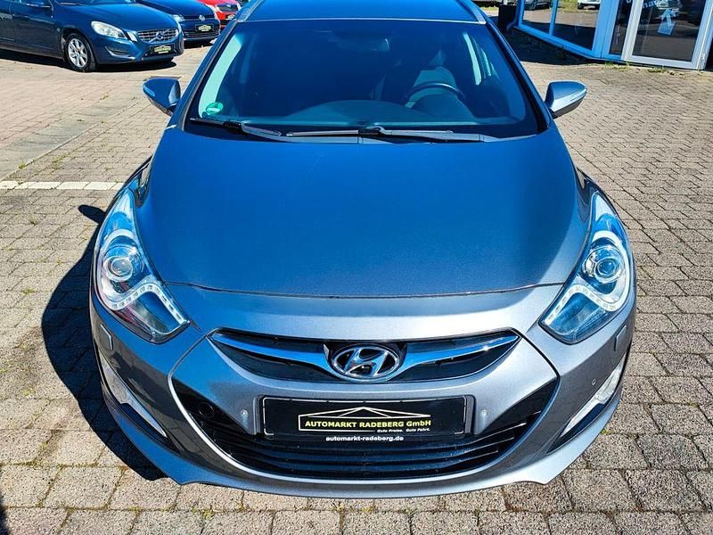 Gebraucht Hyundai i40 136 PS (100 kW) 2013 Silber Kombi