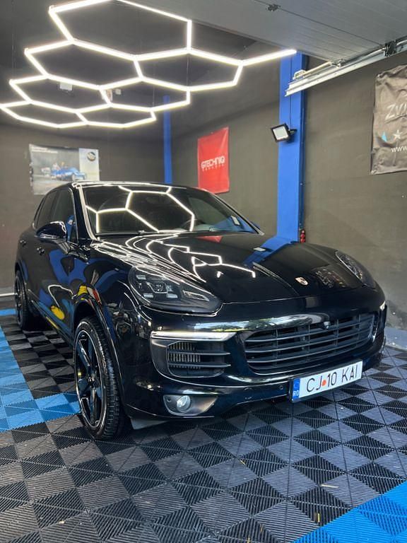 Schwarz Gebraucht 2016 Porsche Cayenne Platinum Edition SUV | 26.499 € (Superpreis) - Bild 1/4