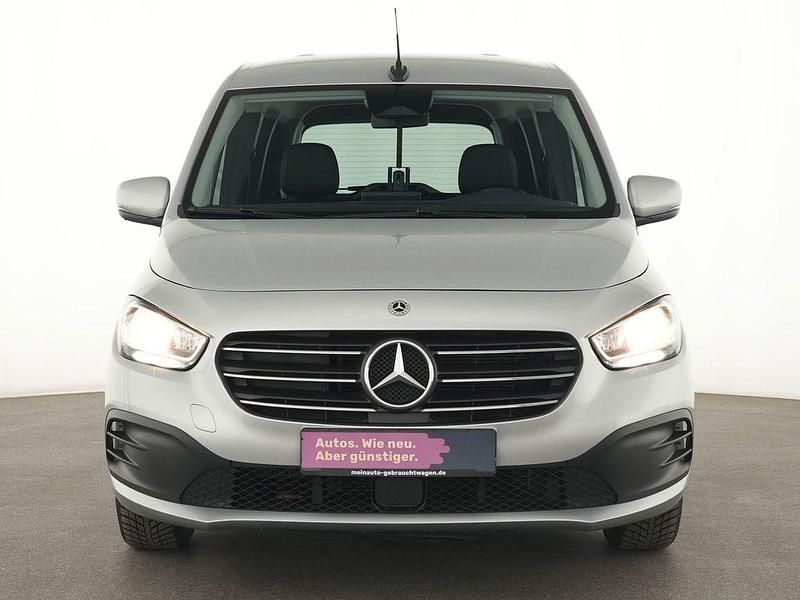 Gebraucht Mercedes T160 Style 102 PS (75 kW) 2024 Helvinsilber Van / Kleinbus