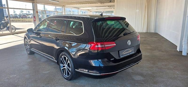 Gebraucht VW Passat Highline 150 PS (110 kW) 2015 Schwarz Kombi