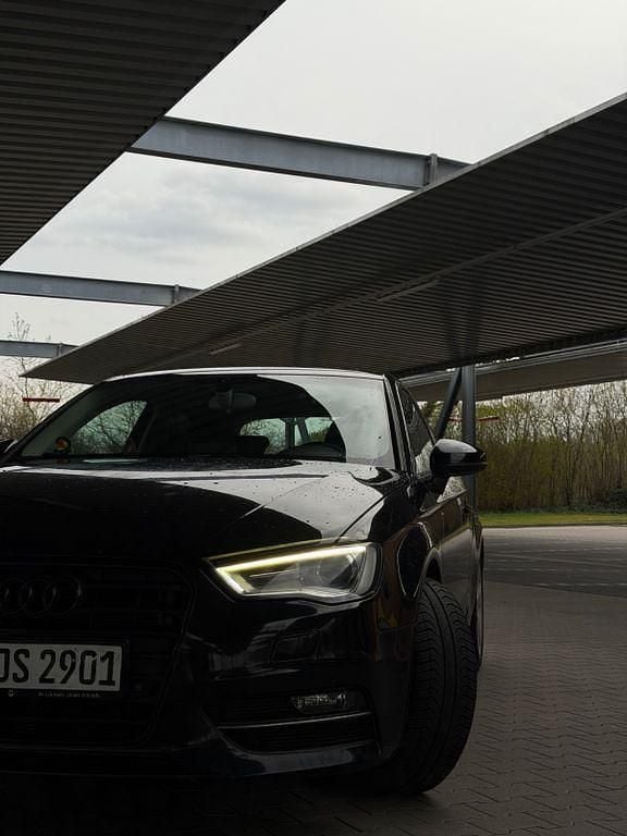 Second-hand Audi A3 Ambition 140 CP (102 kW) 2013 Negru Hatchback