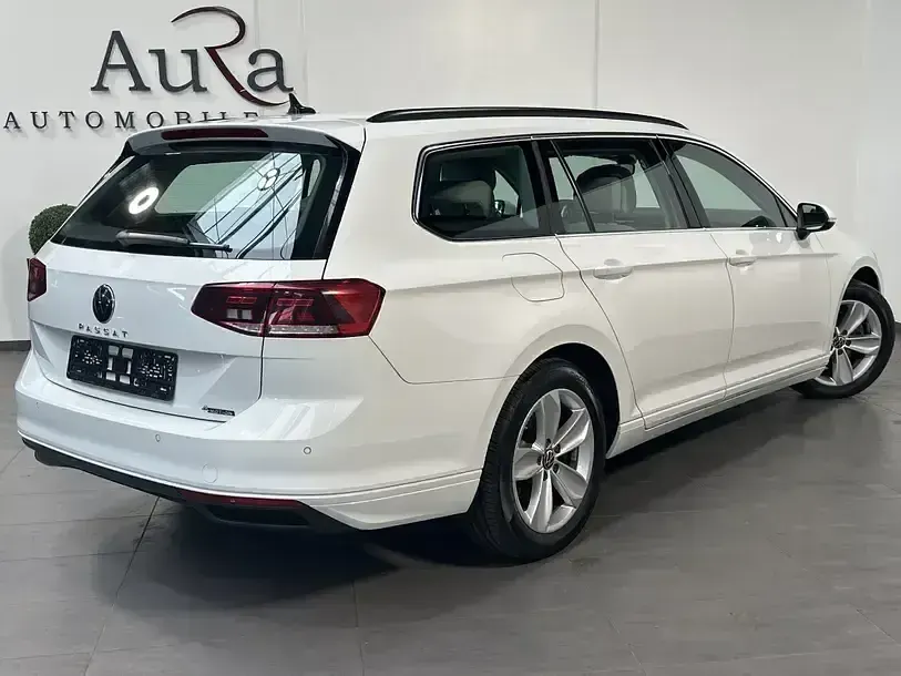 Gebraucht VW Passat Business 200 PS (147 kW) 2021 Pure white Kombi