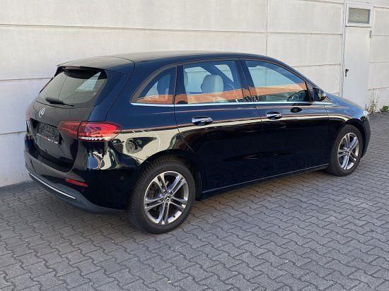 Gebraucht Mercedes B160 Style 95 PS (69 kW) 2019 Schwarz Van / Kleinbus