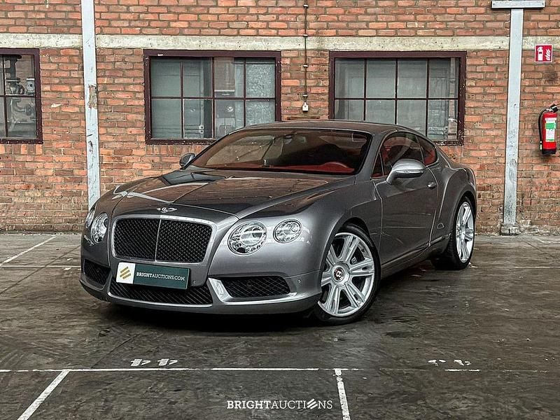 Grau Gebraucht 2015 Bentley Continental GT | 47.190 € - Bild 1/3