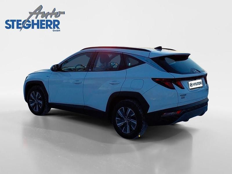 Gebraucht Hyundai Tucson Select 150 PS (110 kW) 2021 Weiß SUV