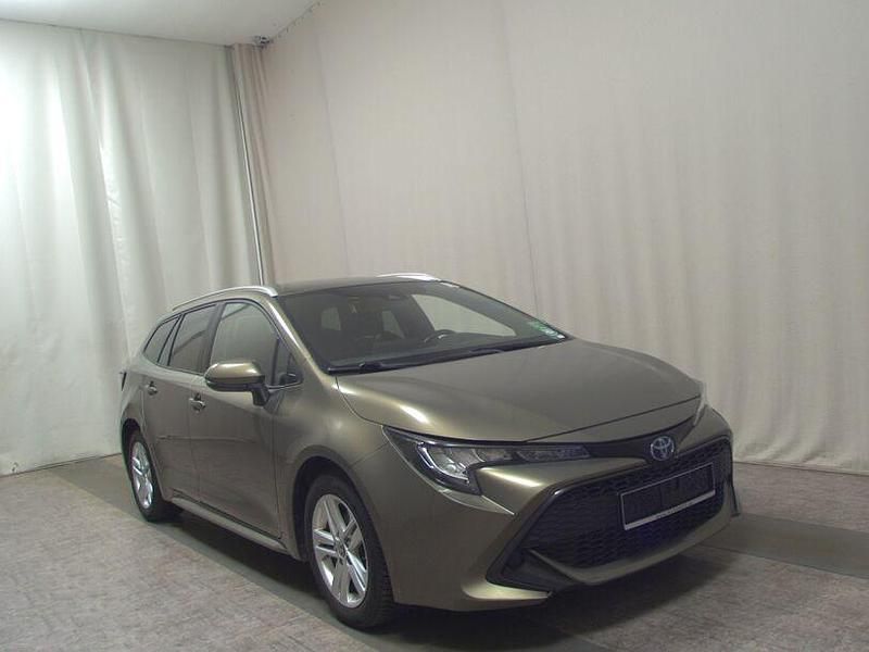 Gebraucht Toyota Corolla 122 PS (89 kW) 2022 Grün Kombi