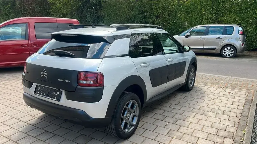 Gebraucht Citroën C4 Shine 82 PS (60 kW) 2016 Silber Limousine