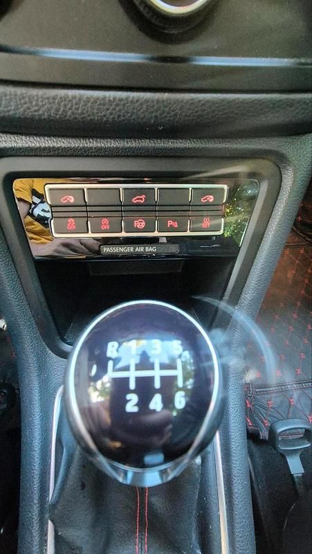 Schwarz Gebraucht 2016 Seat Alhambra FR Van / Kleinbus | 10.900 € - Bild 1/4