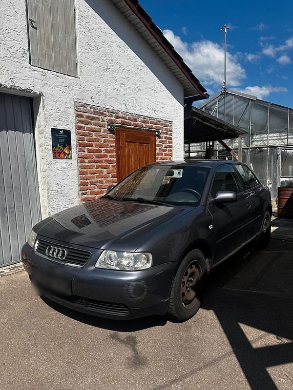Second-hand Audi A3 101 CP (74 kW) 2001 Gri Hatchback