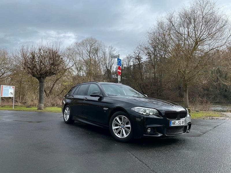 Gebraucht BMW 530 258 PS (189 kW) 2014 Schwarz Kombi