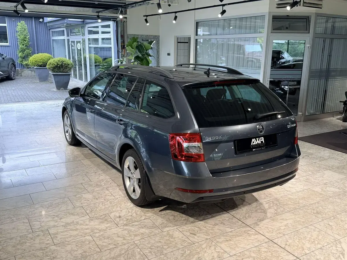 Gebraucht Skoda Octavia Style 150 PS (110 kW) 2019 Quarzgrau metallic Kombi