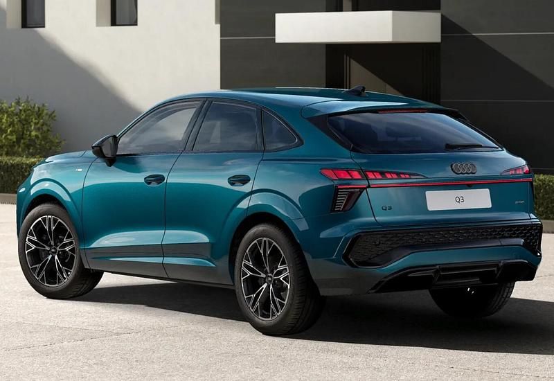 Neu Audi Q3 Sportback Ambiente 265 PS (194 kW) 2026 Malpeloblau metallic SUV