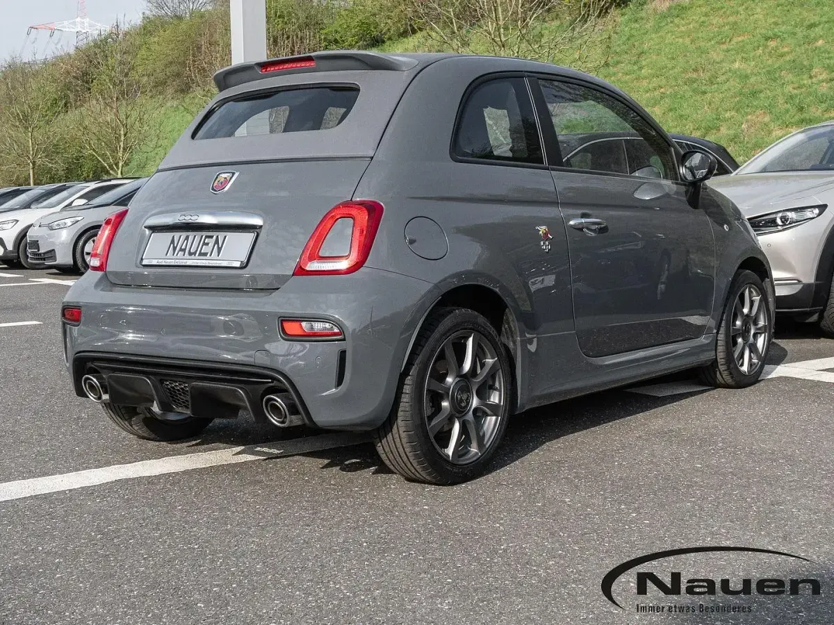 Gebraucht Abarth 595C 145 PS (106 kW) 2022 Grau Cabrio