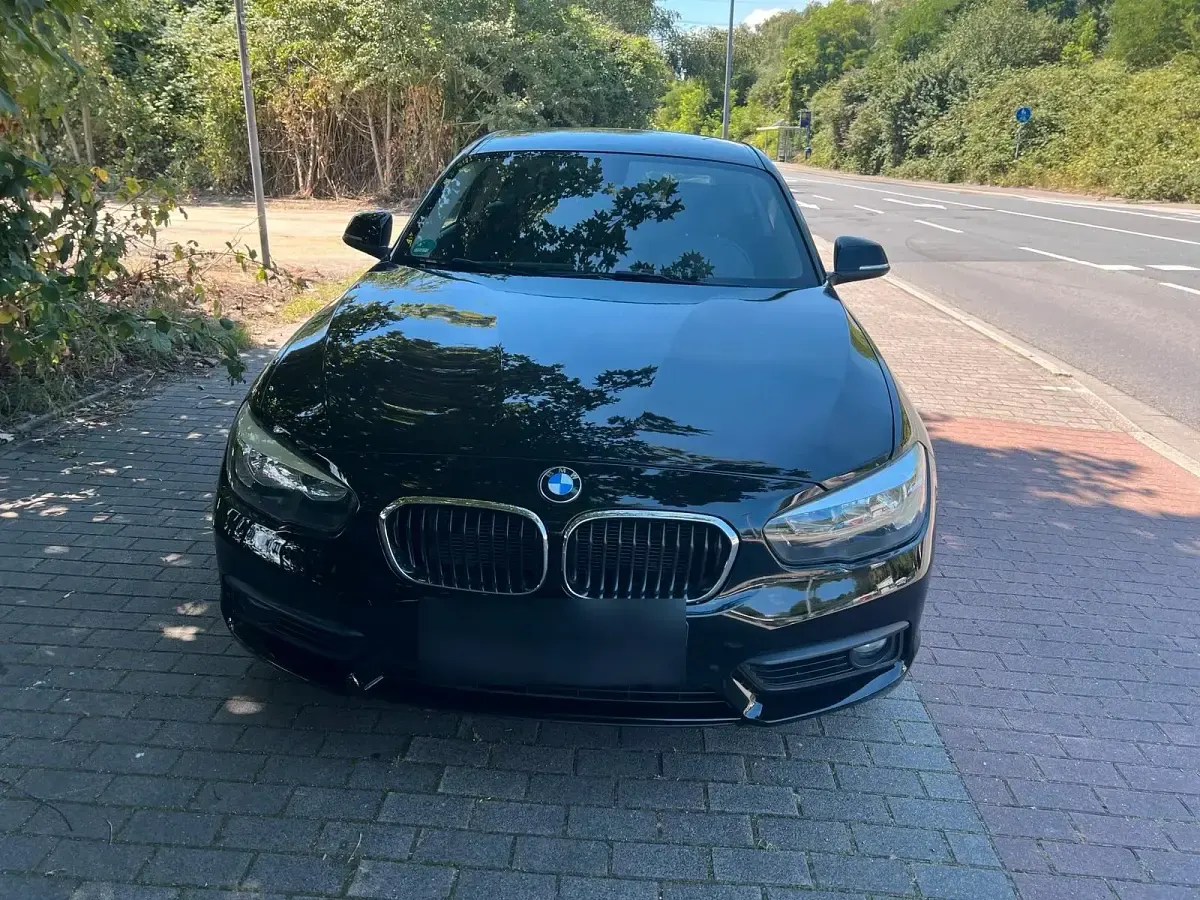 Gebraucht BMW 116 109 PS (80 kW) 2017 Schwarz Kleinwagen