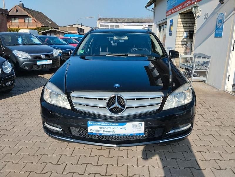 Gebraucht Mercedes C220 170 PS (125 kW) 2010 Schwarz Kombi