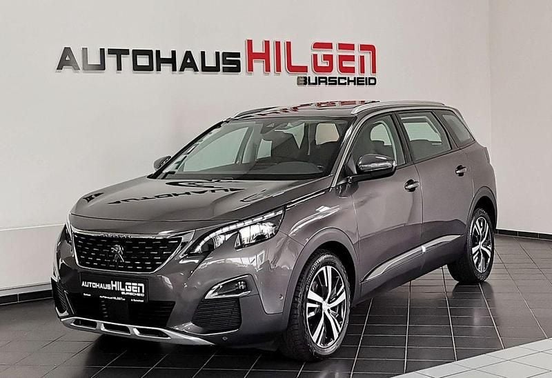 Gebraucht Peugeot 5008 Allure 177 PS (130 kW) 2020 Grau Van / Kleinbus