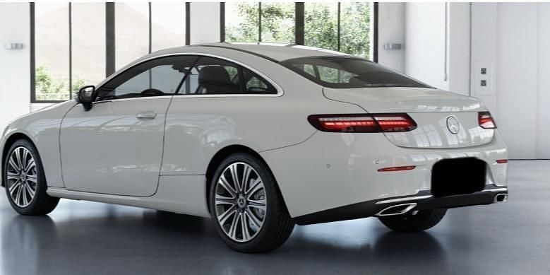 Gebraucht Mercedes E200 Avantgarde 197 PS (144 kW) 2021 Weiß Coupé