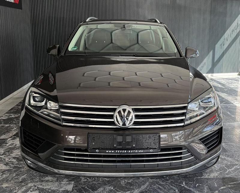 Gebraucht VW Touareg Terrain Tech 262 PS (192 kW) 2016 Schwarz SUV