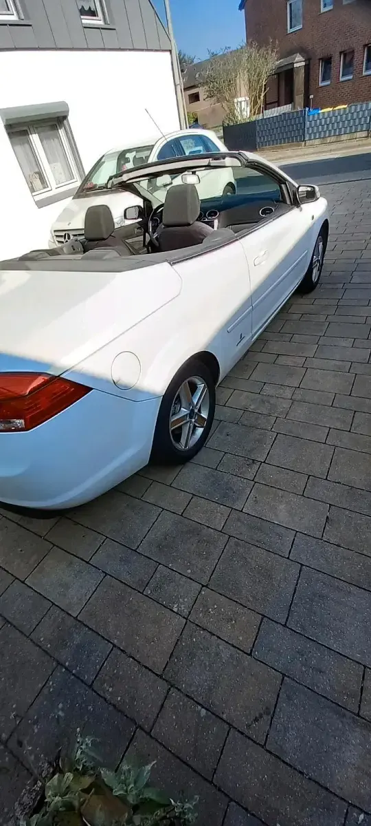 Gebraucht Ford Focus Cabriolet 101 PS (74 kW) 2007 Schwarz Cabrio