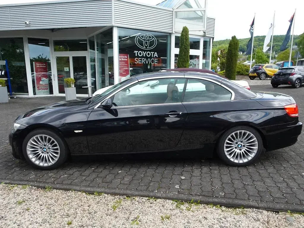 Gebraucht BMW 320 Cabriolet Performance 170 PS (125 kW) 2009 Schwarz Cabrio