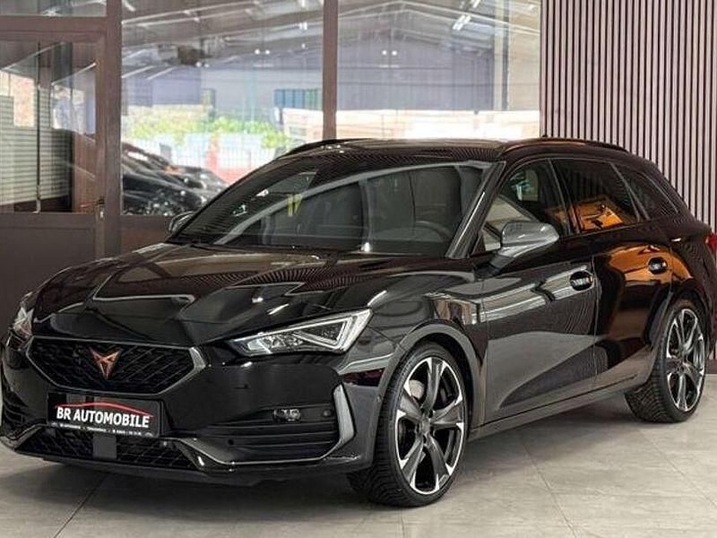 Gebraucht Cupra Leon VZ1 301 PS (221 kW) 2024 Mitternachtsschwarz Kombi