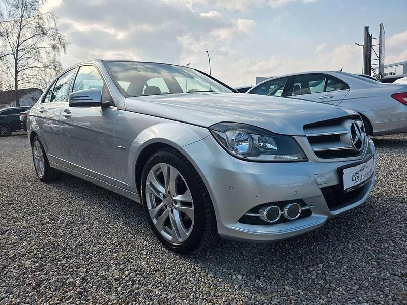 Gebraucht Mercedes C180 Avantgarde 120 PS (88 kW) 2011 Silber Limousine