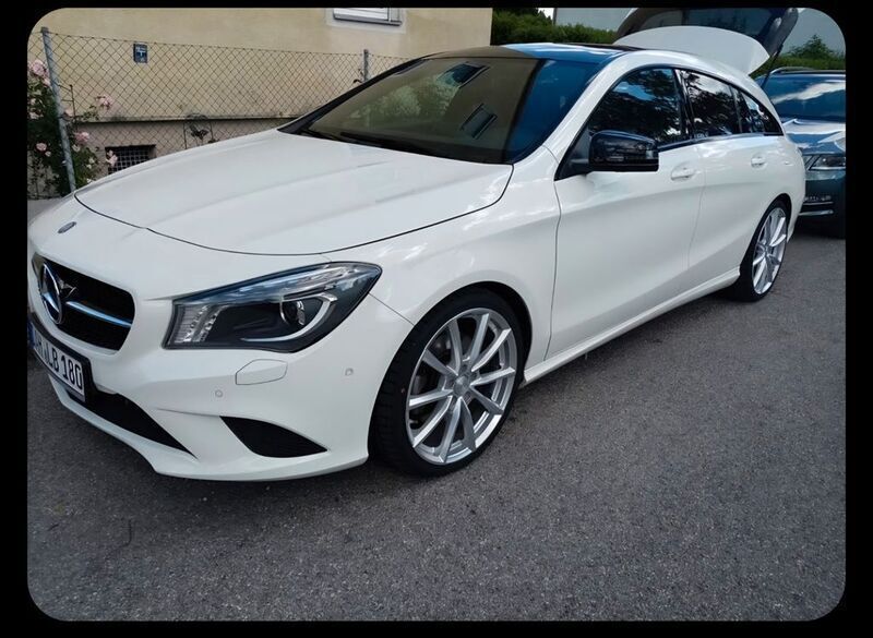 Weiß Gebraucht 2016 Mercedes CLA250 Shooting Brake Kombi | 17.900 € (Fairer Preis) - Bild 1/4
