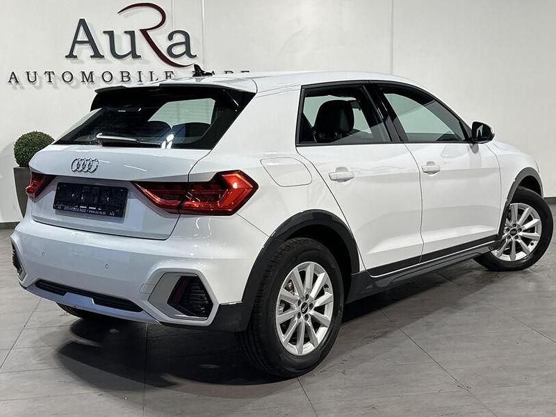 Gebraucht Audi A1 S-Line 110 PS (80 kW) 2022 Gletscherweiã SUV