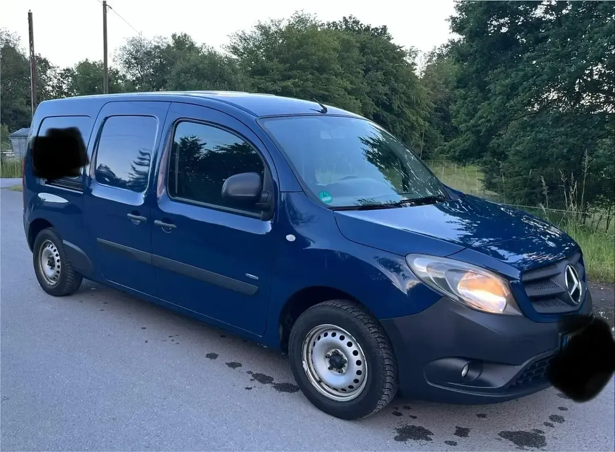 Gebraucht Mercedes Citan 111 110 PS (80 kW) 2016 Blau Van / Kleinbus