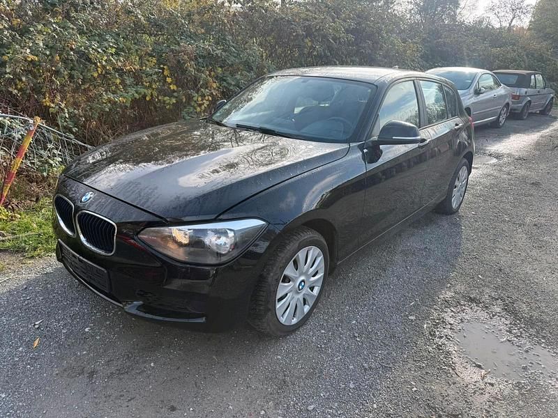 Schwarz Gebraucht 2013 BMW 116 Kleinwagen | 3.199 € (Superpreis) - Bild 1/4