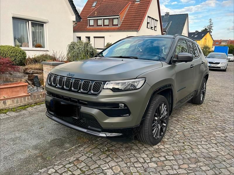 Gebraucht Jeep Compass 180 PS (132 kW) 2022 Grün SUV