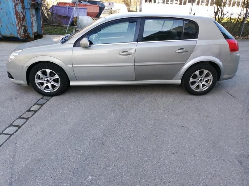 Gebraucht Opel Signum 120 PS (88 kW) 2008 Grau Kleinwagen