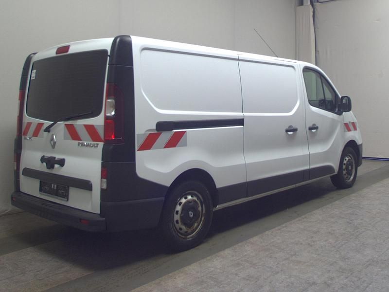 Gebraucht Renault Trafic 121 PS (88 kW) 2018 Gletscherweiss Van / Kleinbus