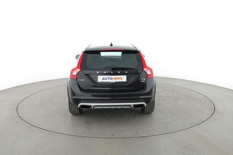 Gebraucht Volvo V60 CC Pro 245 PS (180 kW) 2017 Schwarz Kombi