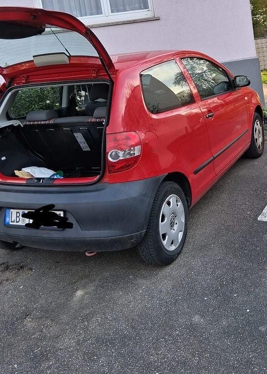 Gebraucht VW Fox 54 PS (39 kW) 2009 Rot Kleinwagen