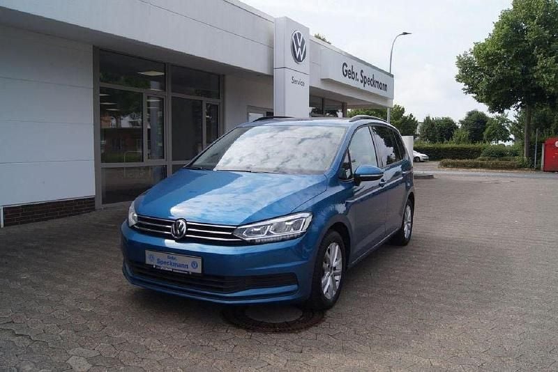 Caribbean blue metallic Gebraucht 2019 VW Touran Comfortline Van / Kleinbus | 10.990 € (Teuer) - Bild 1/4