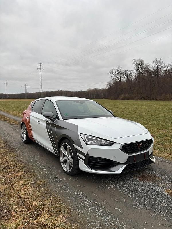 Gebraucht Cupra Leon VZ 300 PS (220 kW) 2022 Weiß Limousine
